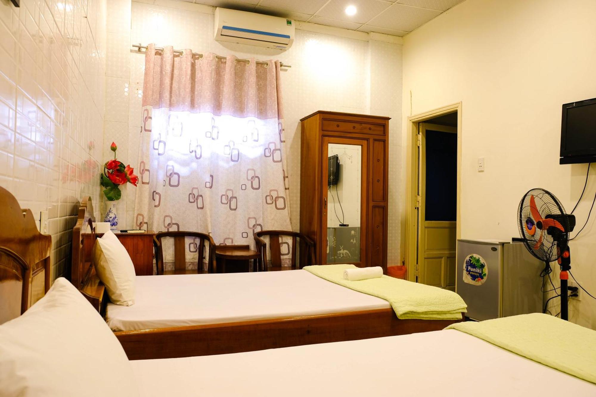Lucky Hoi An Hotel Экстерьер фото